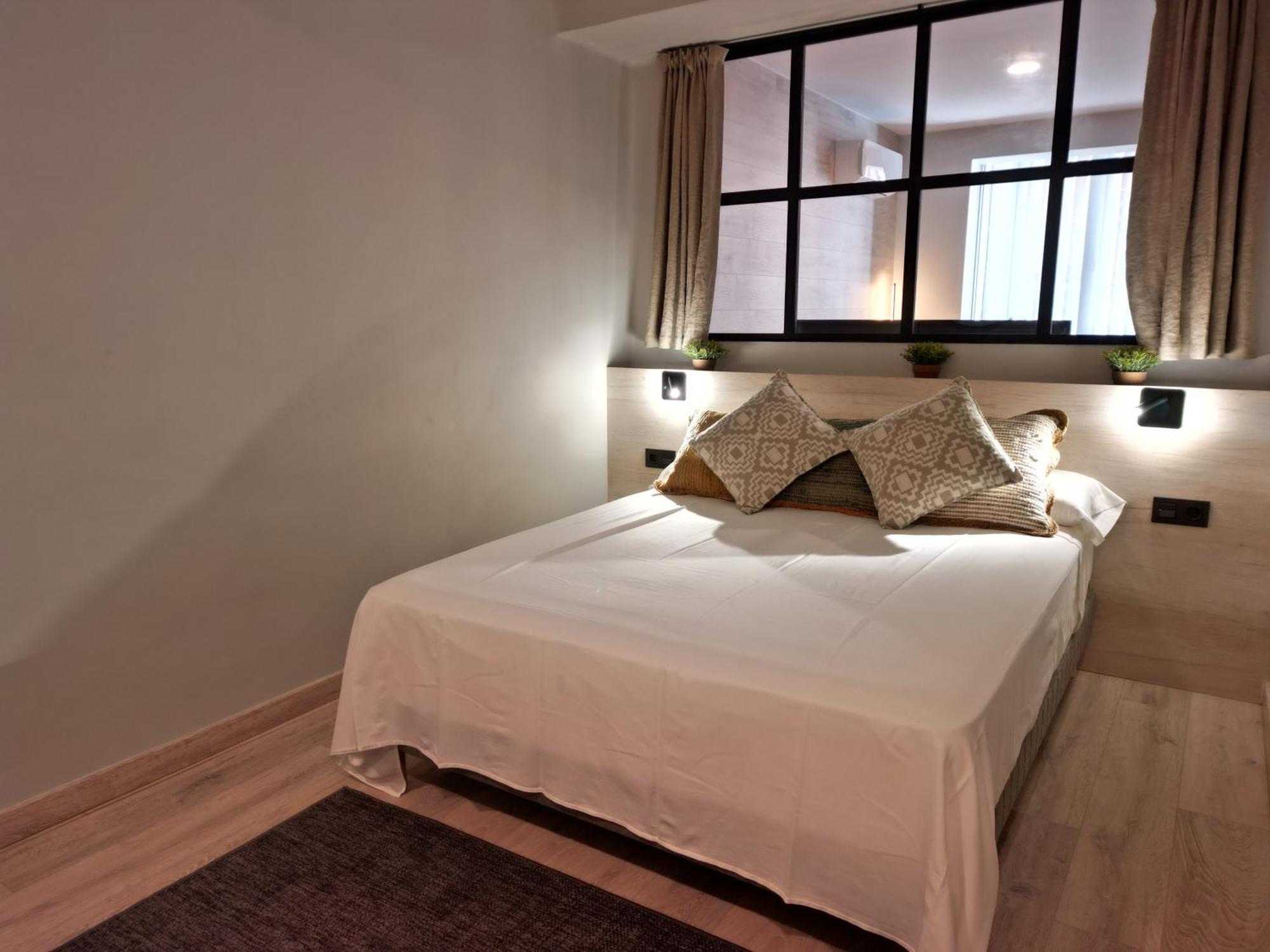 Apartaments Turistics Cardona III Eksteriør billede